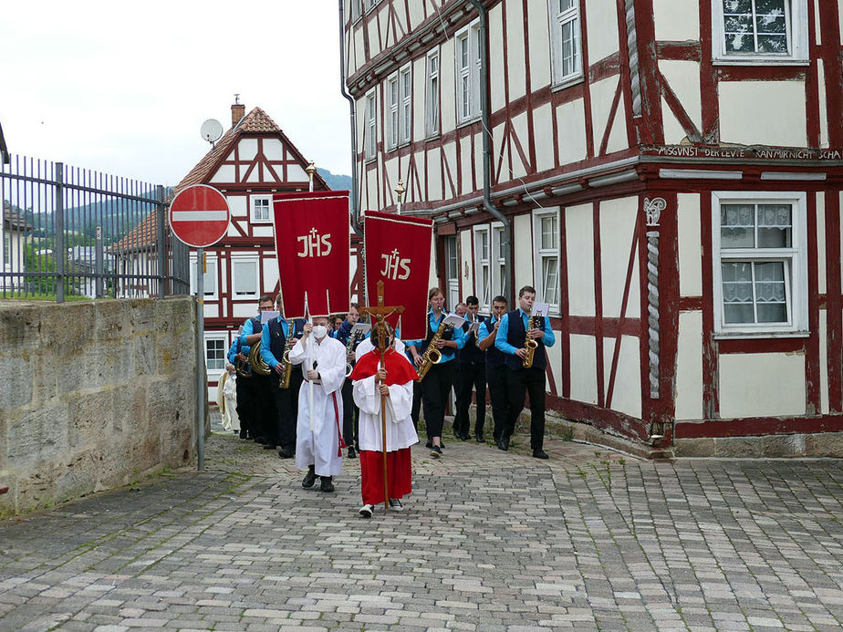 Feier der 1. Heiligen Kommunion in Sankt Crescentius (Foto: Karl-Franz Thiede)